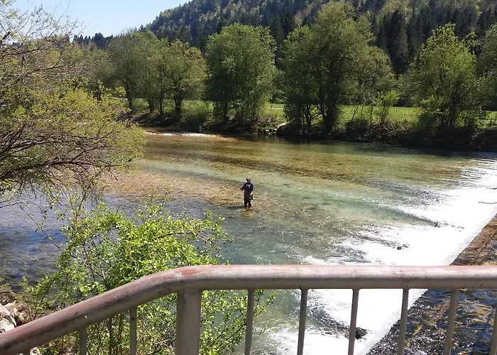 別荘 Apartma Gracner