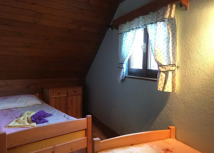 Apartma Gracner بيت للعطل بليد